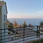 Ioli Breathtaking View & Sunset Айос-Никитас